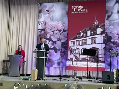 Alexander Kreissl hielt eine sehr gute Rede zu seiner Amstzeit. Dabei zeigte er die Grenzen, Erwartungen und den enorm gro�en Zeitaufwand  eines B�rgermeisters in lockerer Art und Weise auf.