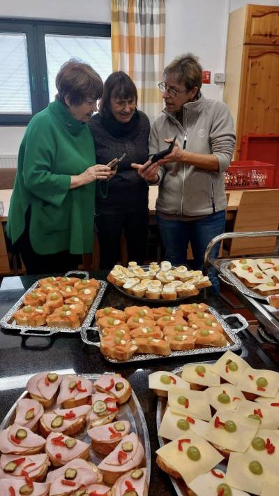 Auf die Besucher des Neujahrsempfangs wartete in Anschluss an das offizielle Programm ein leckeres Buffet. 
Vielen Dank an Marco und das Team von G�nter Hoffner!