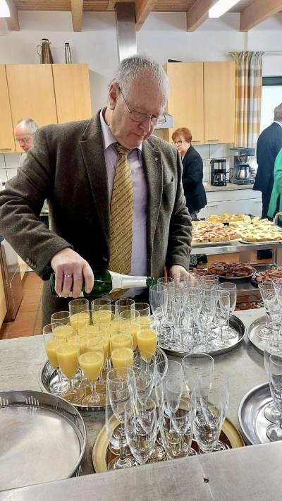 Unser Kreisbeigeordneter Marco Hesser sorgte wieder f�r die Getr�nke.