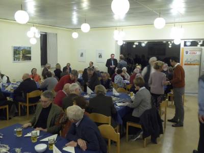 Kurz vor 19 Uhr waren im Haus Hufnagel schnell alle Pl�tze besetzt.