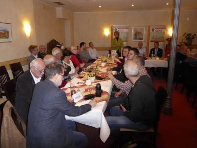 Die Zeit w�hrend der Ausz�hlung nutzte Karin Wolff, MdL die gelungene und souver�ne Vorstellung von Alexander Kreissl zu loben.