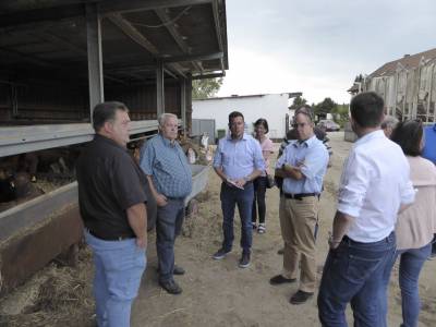Der Verkauf erfolgt �ber den Hofladen und einen Stand auf dem Seeheimer Wochenmarkt.