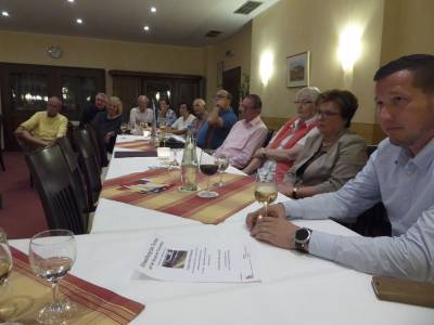 B�rgermeisterkandidat Alexander Kreissl konnte zum Ende lokale Themen kompetent erl�utern.