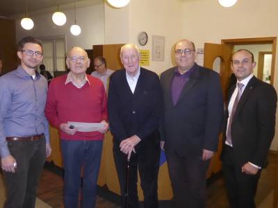 David Grimme konnte dann 3 Mitglieder f�r ihr langj�hriges Engagement ehren: Dr. Thomas Fischbach 30 J.und die beiden fr�heren Vorsitzenden Dr. J�rgen Dallwig und Harald Spalt je 40 J.