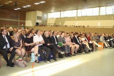 Die voll gef�llte B�rgerhalle in Jugenheim bewies das gro�e Interesse an der Amsteinf�hrung von Alexander Kreissl.