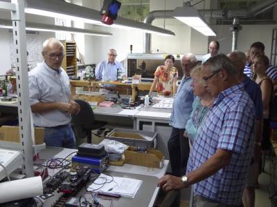 Ein Schwerpunkt sind Elektronikbauteile f�r Modellbahnen, die Sound, Licht und Ruch steuern.