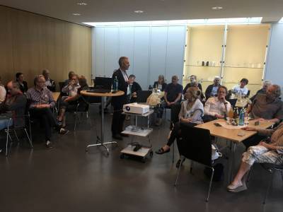 In einem Informationsgespr�ch wurden die Aufgaben erl�utert. Fr�hzeitiger Einfluss auf die Gesetzgebung ist ein wichtiger Aspekt.