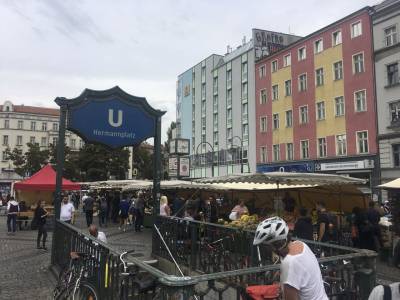 Nach angenehmer Busfahrt �ber 600km erreichten wir um 16 Uhr unser Hotel in Berlin am Hermannsplatz.