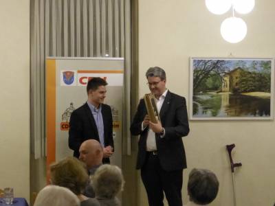 Im Anschluss an diesen Vortrag bedankte sich der Vorsitzende bei Herrn Burghardt f�r sein Kommen. 