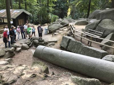 Kohlbacher ging auch auf die sp�teren  Abbaumethoden des Gesteins ein.
