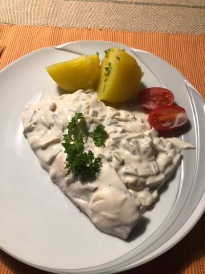Nur die Kartoffeln mussten diesmal selbst gekocht werden. Die Heringe schmeckten wieder hervorragend.