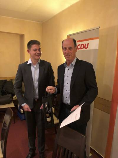 J�rgen Neipp seit Beitritt beinahe ununterbrochen im Vorstand aktiv und seit 2006 in der Gemeindevertretung wurde ebenfalls f�r 40 Jahre geehrt.